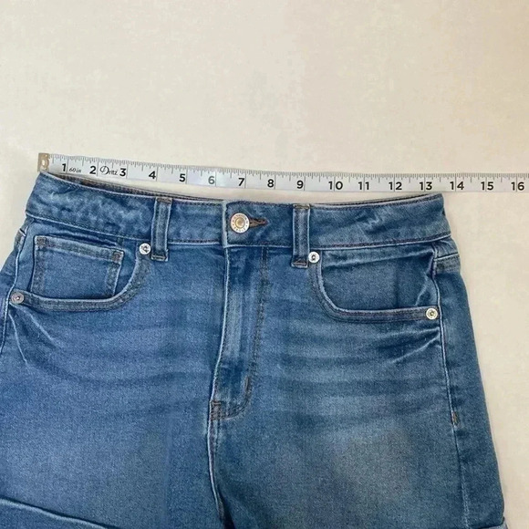 American Eagle STRETCH DENIM MOM SHORTS - Picture 6 of 8